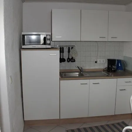 Reinecke Brigitte Re アパート Zemitz