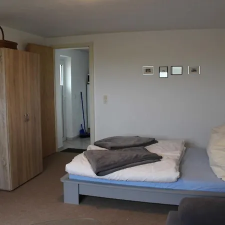 Reinecke Brigitte Re アパート *